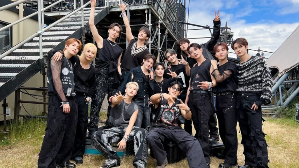 Attachment for Agensi Minta Maaf Usai Kembang Api Bermasalah di Konser Seventeen di Incheon